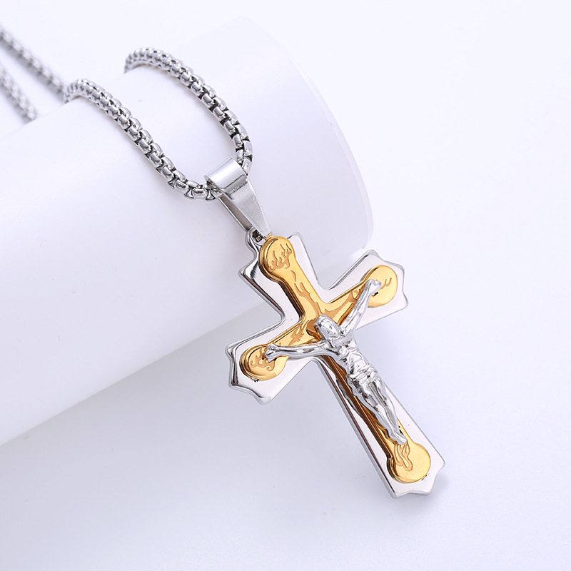 304 Stainless Steel Material Cross Pattern PVD Coated 18K Gold Plated Cross 304 Stainless Steel Retro Waterproof Non Tarnish 304 Stainless Steel Pendant Necklace