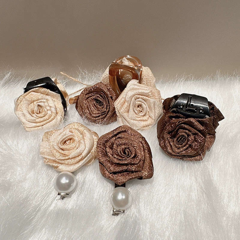 Hairgrip, hairpins, hair accessory, small crab pin, french style, flowered