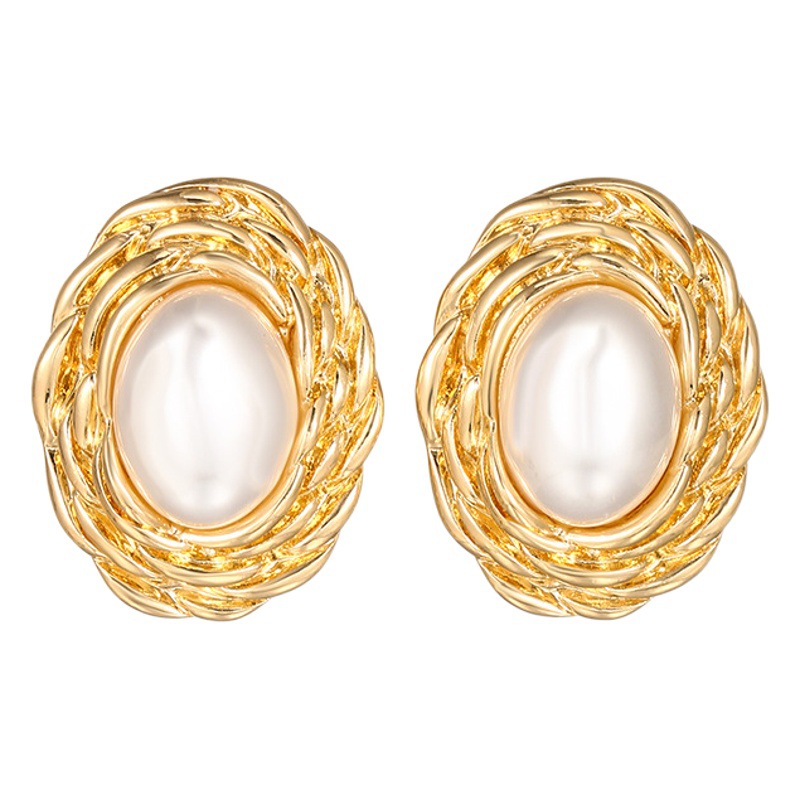 Light Luxury Style Jennie Same Style Non-Pierced Ear Clips Retro Oval Pearl Earrings for Women Chanel Style Autumn and Winter Earrings