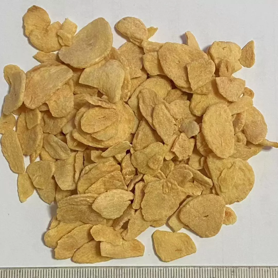 定制大蒜深加工油炸蒜粒蒜片调味品20公斤纸箱可发东南亚韩国日本