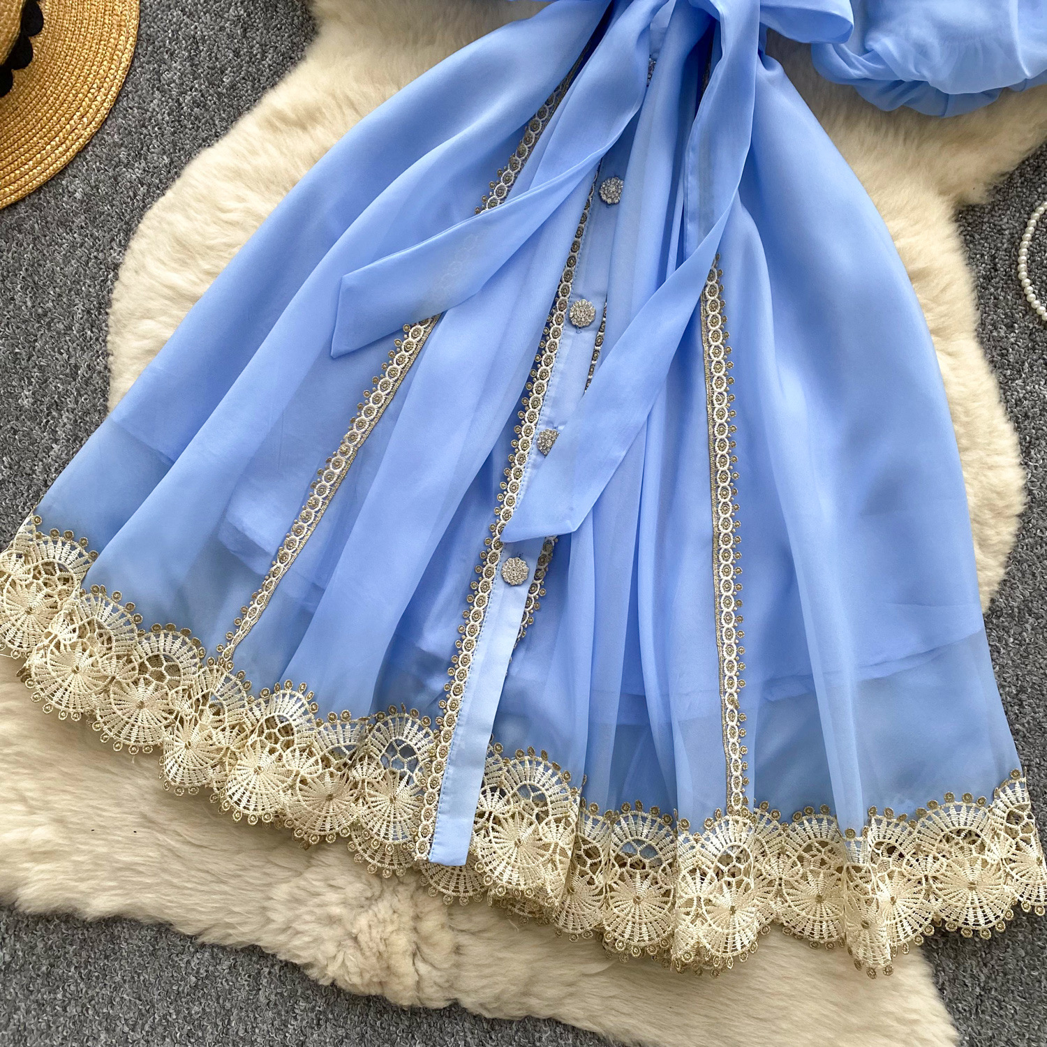 Women's Clothing Niche Retro Palace Style Heavy Lace Splicing Tie Waist Lantern Sleeve Mesh Dress_ecoleips.com