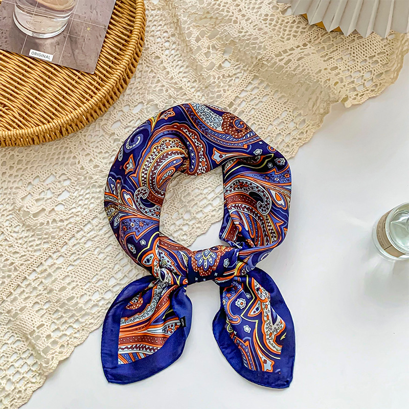 Flor de anacardo azul oscuro