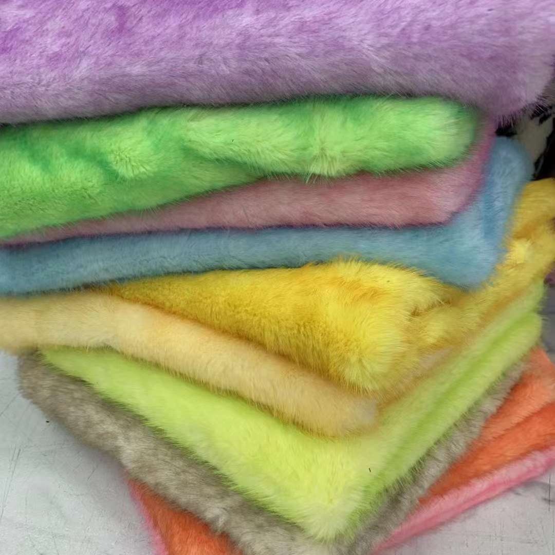 Spot Golden visón terciopelo teñido anudado cepillo estampado floral punta de pelo imitación visón alto y bajo tela de impresión de piel de conejo juguetes de ropa