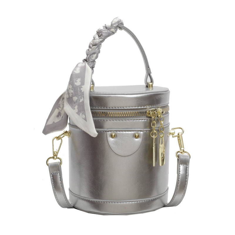 Bolso de cubo popular de este año, nuevo bolso de verano 2025, bolso de hombro de alta gama, bolso de mensajero retro de todo fósforo para mujer