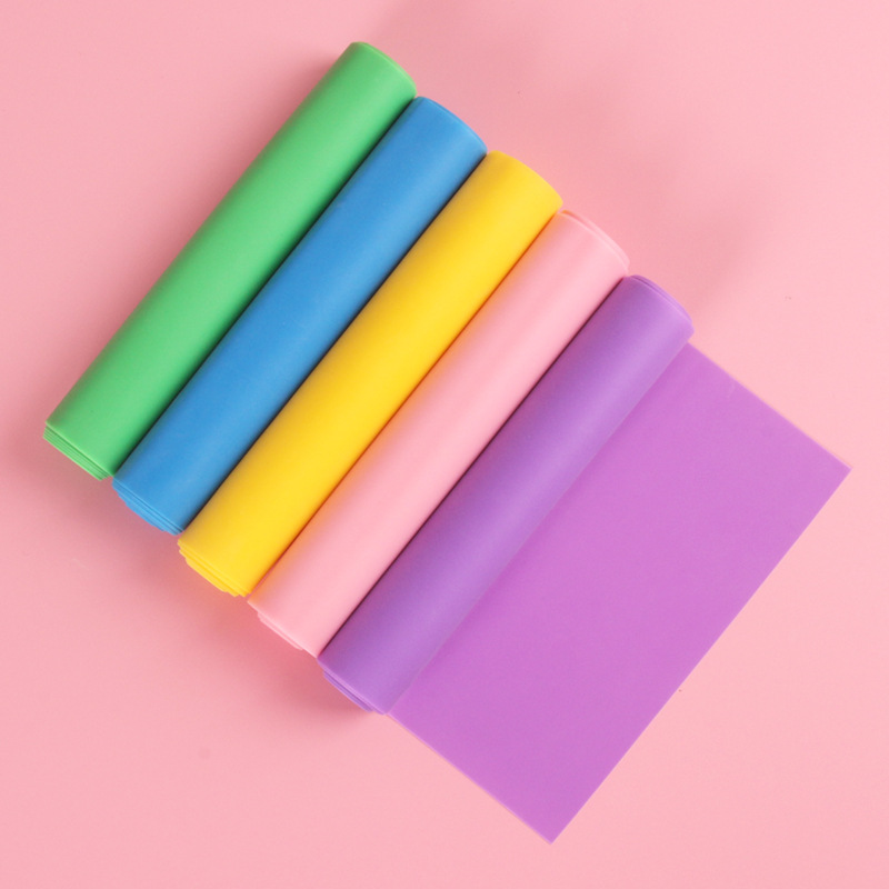 Una pieza de yoga banda elástica banda de tracción banda de fitness banda de tracción para hombres y mujeres película de tracción cuerda de tracción artículos deportivos al por mayor