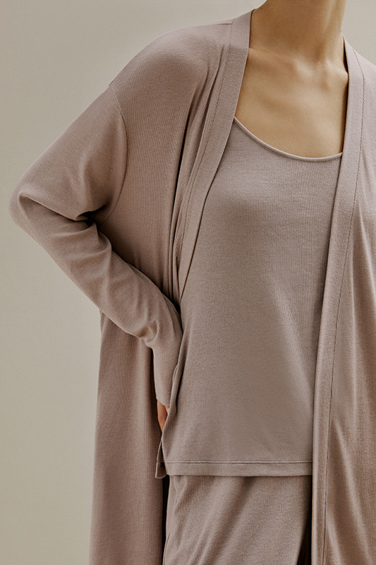 Title 1, Cardigan a coste con bretelle e pantaloni pigia...