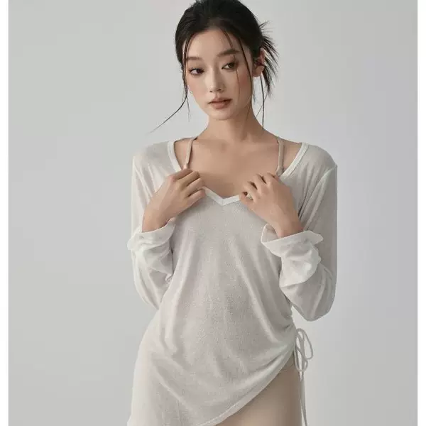 Sheer, lightweight, slimming, slightly transparent yoga drawstring T-shirt with a hem, summer cover-up, loose-fitting, sun-protective long-sleeve top