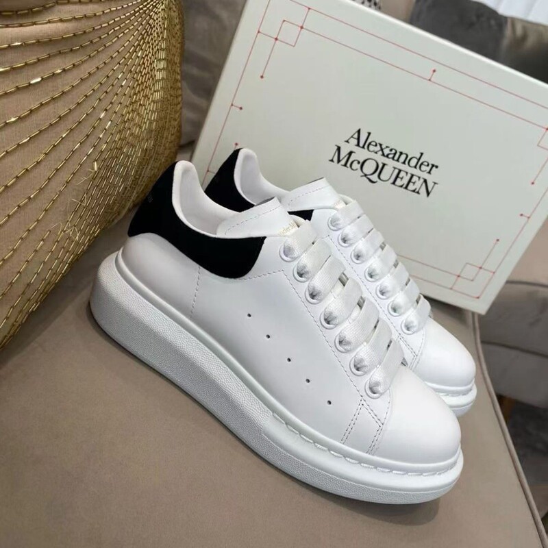 Putian Original Mcqueen White Shoes Cowhide Versatile Sneakers for Men and Women Thick-Soled Platform Shoes Increase Height by 5cm Cross-Border Hot Sale
