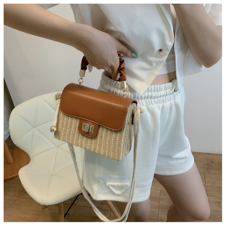 Summer Straw Bag Fashion Large-capacity One-shoulder Portable Messenger Small Square Bag 20*14*9cm display picture 5