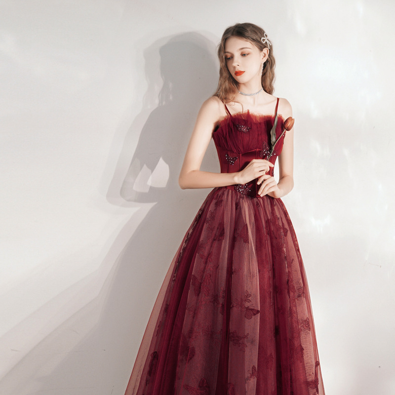 Wedding Dress for the Bride 2026 New Winter Red Banquet High-End Elegant Engagement Homecoming Dress with Straps for Women