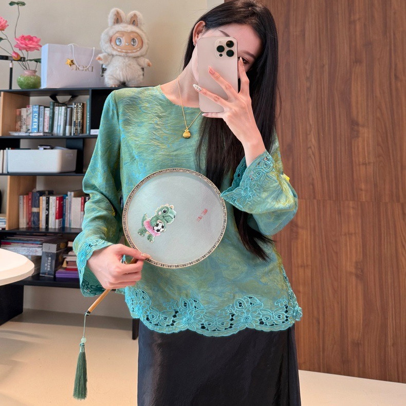Heavy Embroidery Rayon Blend Jacquard Top for Women 2025 New Style Floating Light Exquisite Work Clothing Versatile Elegant Shirt