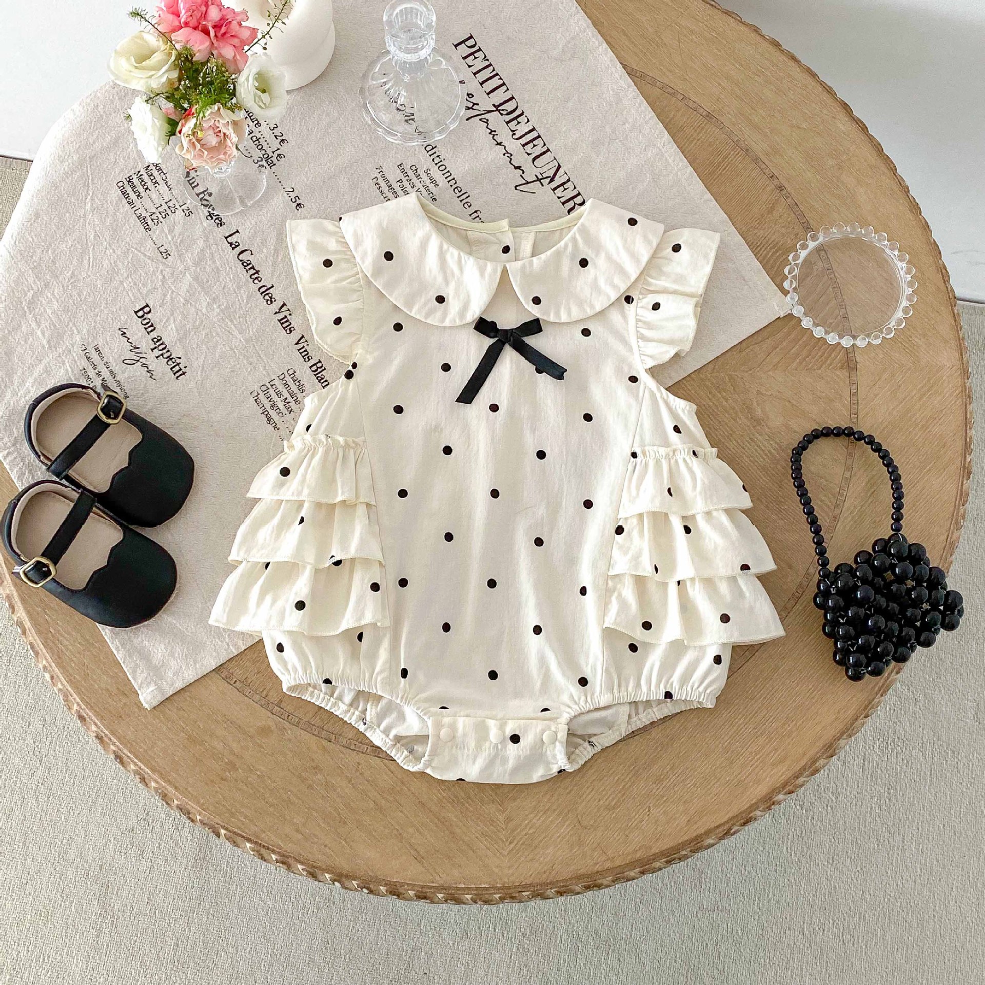 Baby's One-piece Clothes for Girls and Babies Sleeveless Hare Clothes Summer Thin Princess One Hundred Days Old Summer Bag Fart Clothes