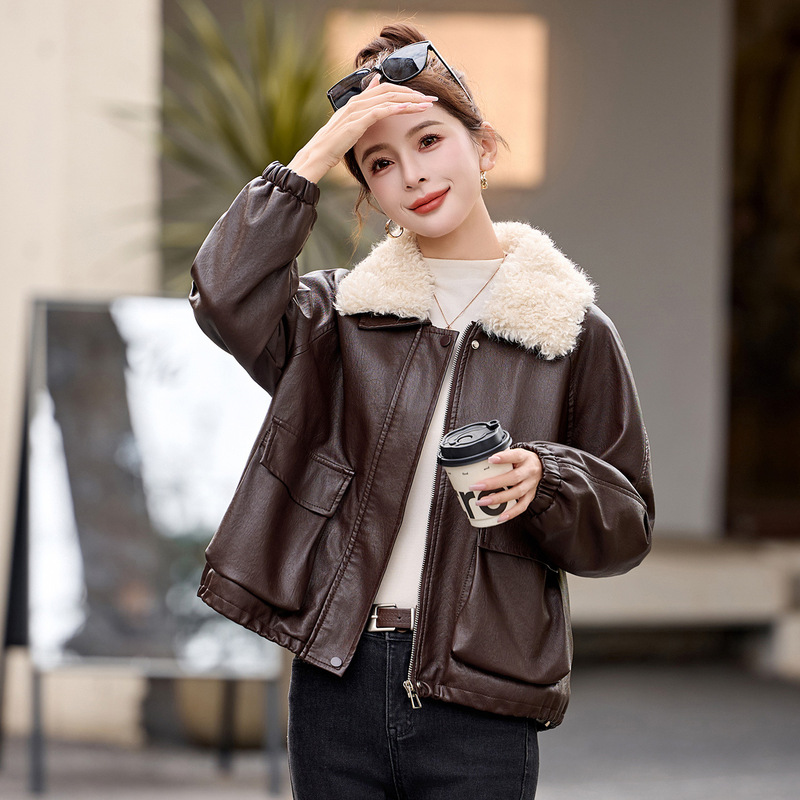 Haining Genuine Leather Jacket Women's Short 2025 Winter New Fashion Loose Fleece-Lined Thickeneded Goatskin Jacket