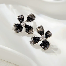 胸针;戒指;耳钉