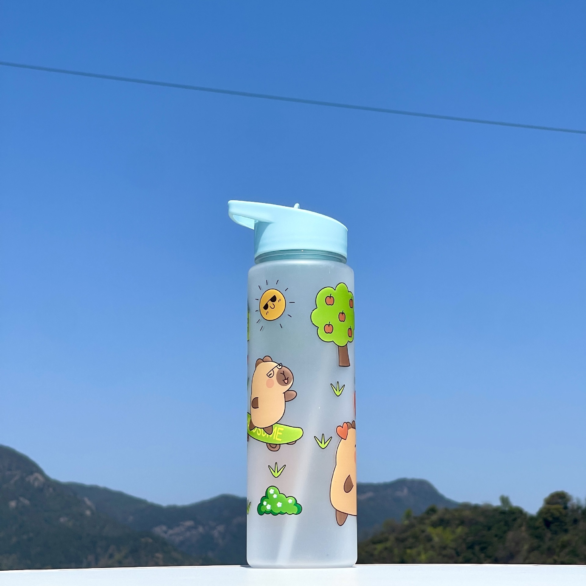 Taza de paja Kapi Barakatong con cierre Taza de mano Taza de plástico para deportes y fitness Taza de agua espacial para hombres y mujeres