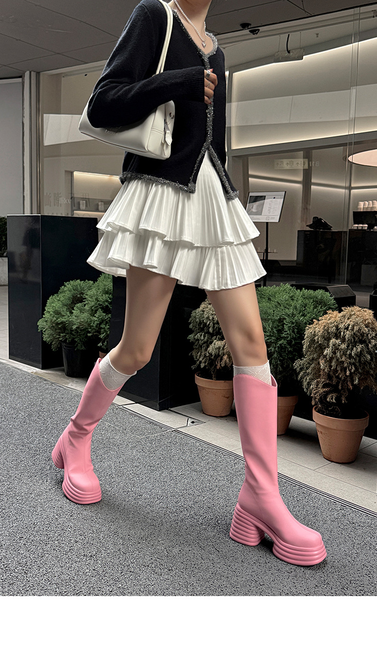 Boot nữ cổ cao đế dày da bò kiểu Chanel cổ chữ V, gót cao 12–15 cm — Lớp lót đơn màu trắng nhạt 12cm, Lớp lót nhung màu hồng 15cm, Lớp lót nhung màu trắng nhạt 12cm, Lớp lót đơn màu trắng nhạt 15cm chi tiết 2