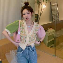 夏装新款设计感气质小众别致v领短袖冰丝针织开衫女短款T恤上衣女