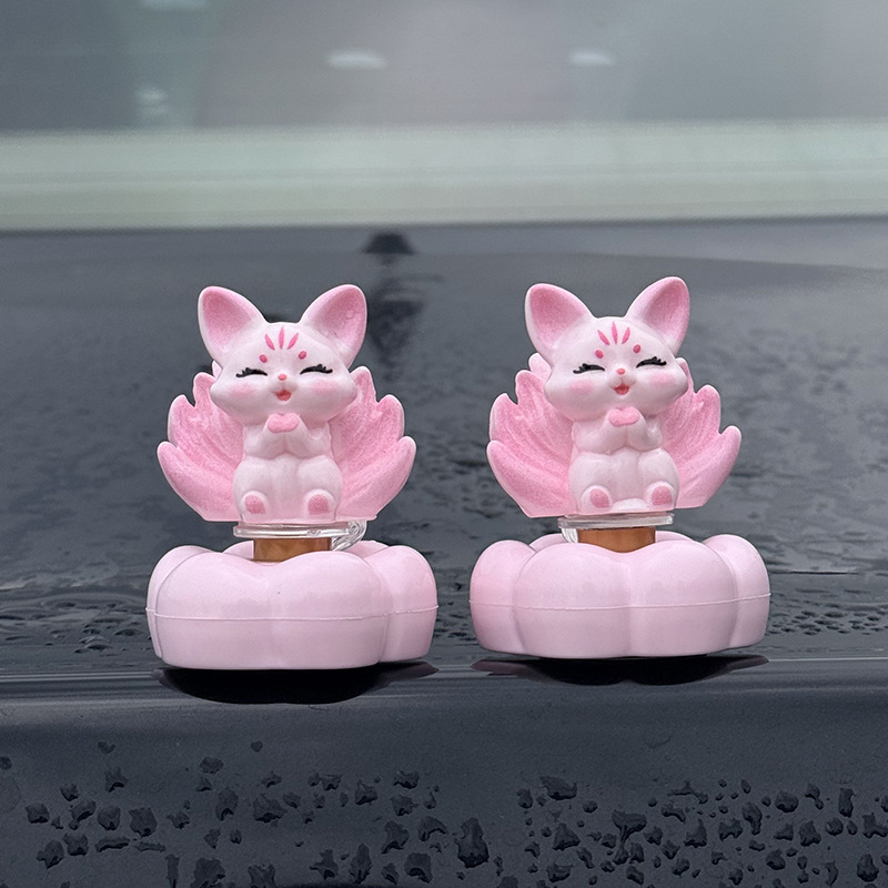 Cute and Fun Rotating Nine-Tailed Fox Car Ornament, Battery-Powered Vehicle Interior Decoration, Office Desk Car Dashboard Decoration