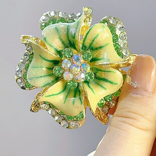 High-End Emerald Flower Brooch, High-End Niche Corsage, Women's Classy Accessories, Clothing Accessories, Jewelry Wholesale