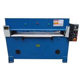 其他制鞋机械;缝中设备;缝鞋机