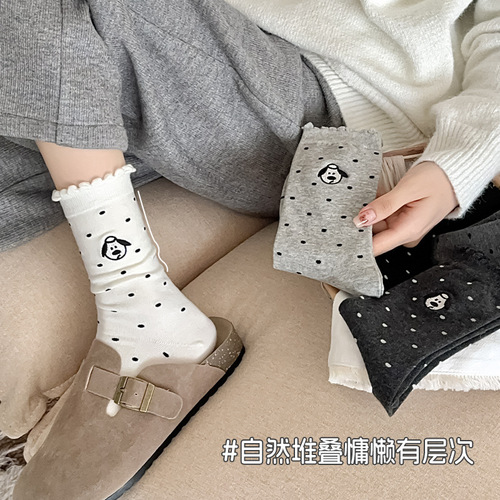 Mid-tube socks for women with anti-odor and sweat-absorbing cotton socks trendy polka dot embroidery cartoon pile socks for women