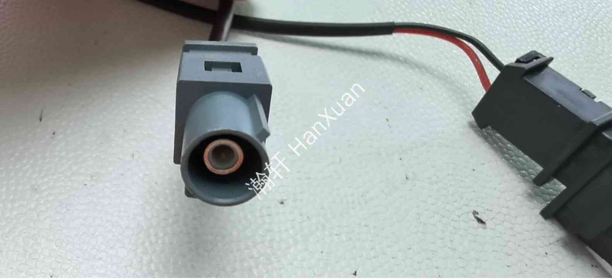5N0827566AA-HX is suitable for Volkswagen Audi trunk handle, luggage compartment tailgate switch with camera