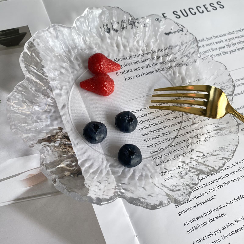 Modern Simple Ins Style Glass Transparent Petal Plate Melon and Peanut Dried Fruit Plate Restaurant Dispel Jewelry Small Plate