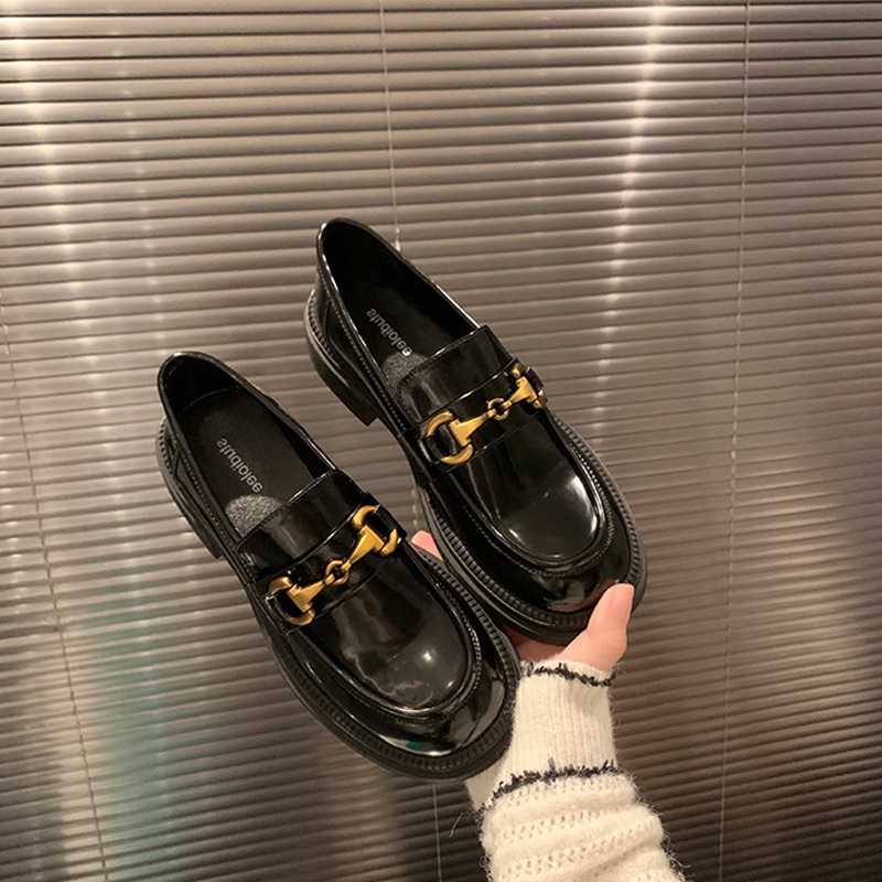 乐福鞋女马扣Loafer春秋2024年新款粗跟黑色小皮鞋英伦风单鞋批发 乐福鞋女马扣Loafer春秋2024年新款粗跟黑色小皮鞋英伦风单鞋批发