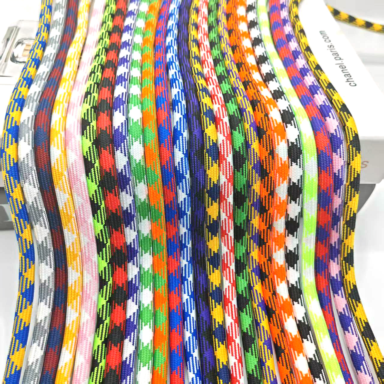 6 / 8 / 10mm poliéster de color core trenzado teléfono móvil camisa redonda cuerda de color intercalada cuerda de bolsa de mano