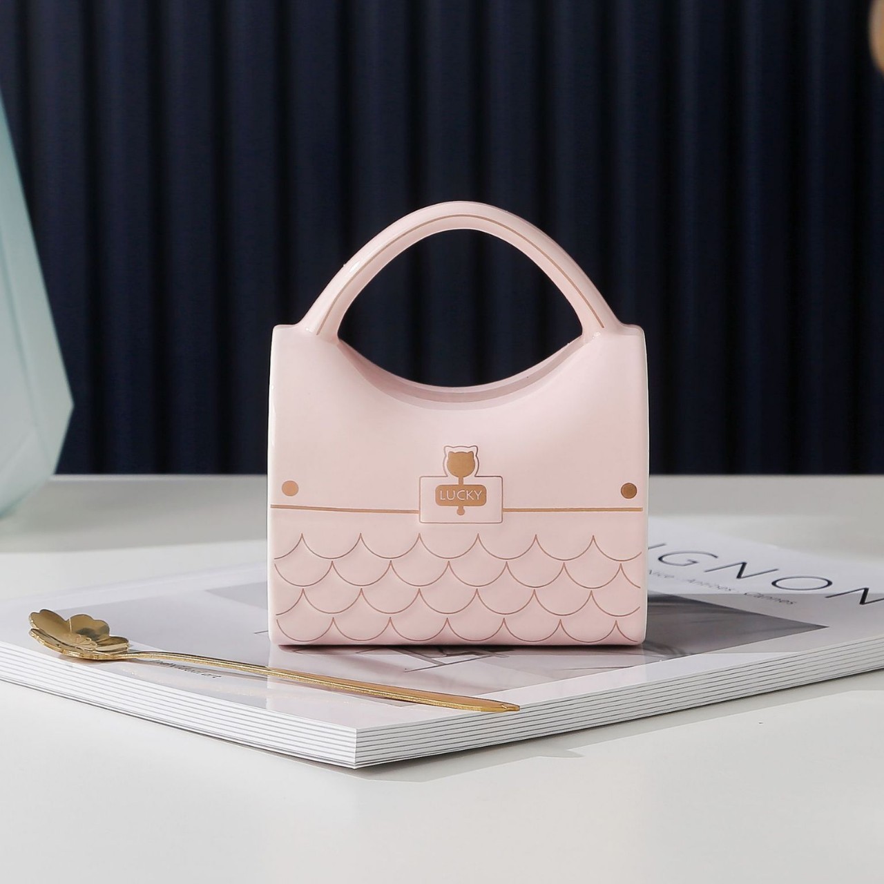 Bolsas creativas de explosión transfronteriza, tazas de café doradas, platos de oficina, tazas de cerámica domésticas, tazas de agua, tazas de leche para desayuno