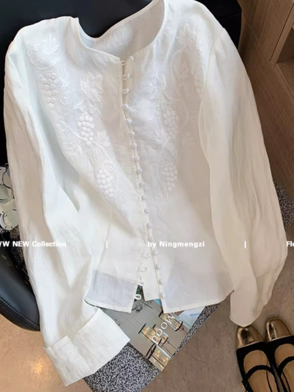 慵懒风白色重工刺绣亚麻衬衫女早秋新款简约气质高级感减龄短上衣|undefined