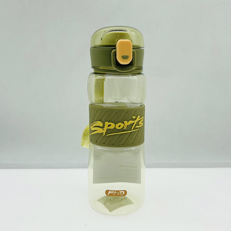 Yichang 8700 nueva funda de silicona deportes portátil taza de plástico taza de separación de té 600ml plástico taza de agua del estudiante