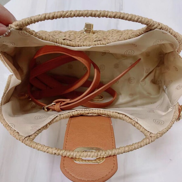 Handheld straw beach bag strap