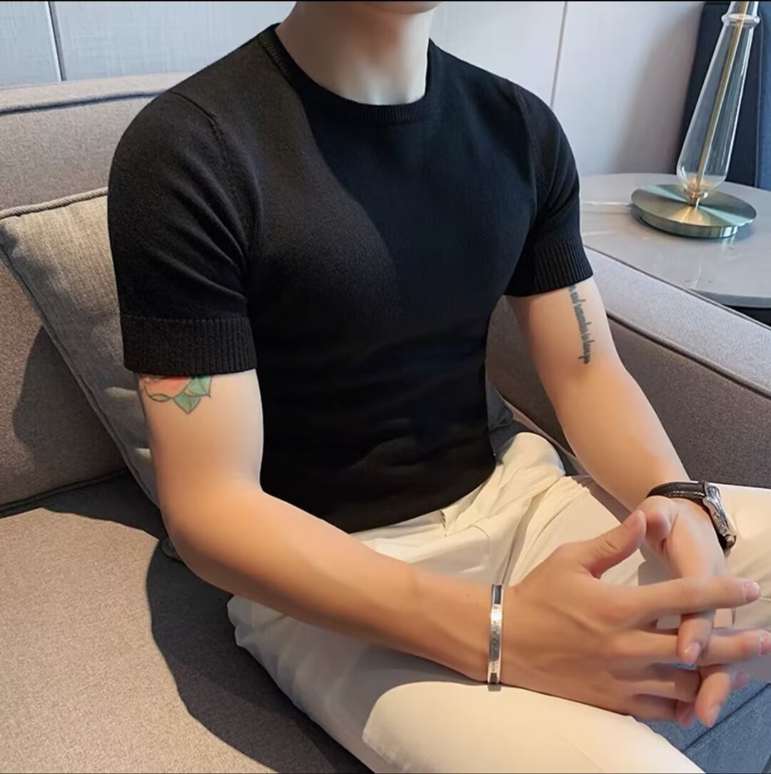 검은색