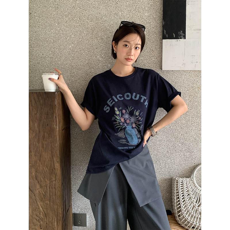 The Mind Retro Letter Hand-Painted Printed T-Shirt 2026 Spring Loose Casual Short-Sleeved Top for Women T6087C The Mind Retro Letter Hand-Painted Printed T-Shirt 2026 Spring Loose Casual Short-Sleeved Top for Women T6087C