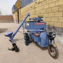 猪用上料车自动喂料车电动喂料机电动喂料车电动饲料车养殖场设备