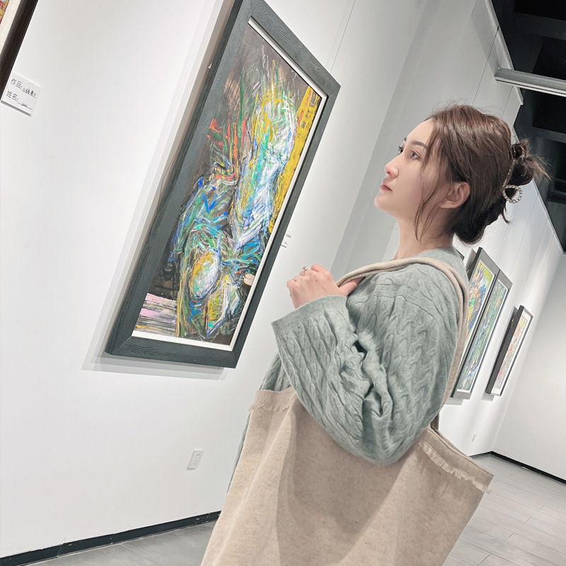 秋冬の新型のカシミヤの丸首は花の郭の形のメリヤスの新鮮な優内モンゴルのカシミヤのシャツの工場の現物を絞ります。|undefined