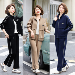 中年のお母さんの年齢を減らす運動のスーツ2025の新型の洋気の中で老年の婦人服の春と秋の上着のファッションの2つのセット