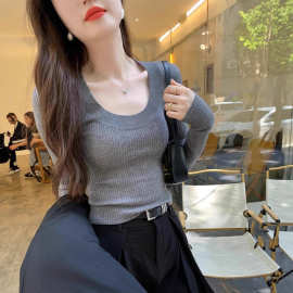 u领针织打底衫女秋冬新款爆款好看灰色毛衣修身显瘦内搭低领上衣