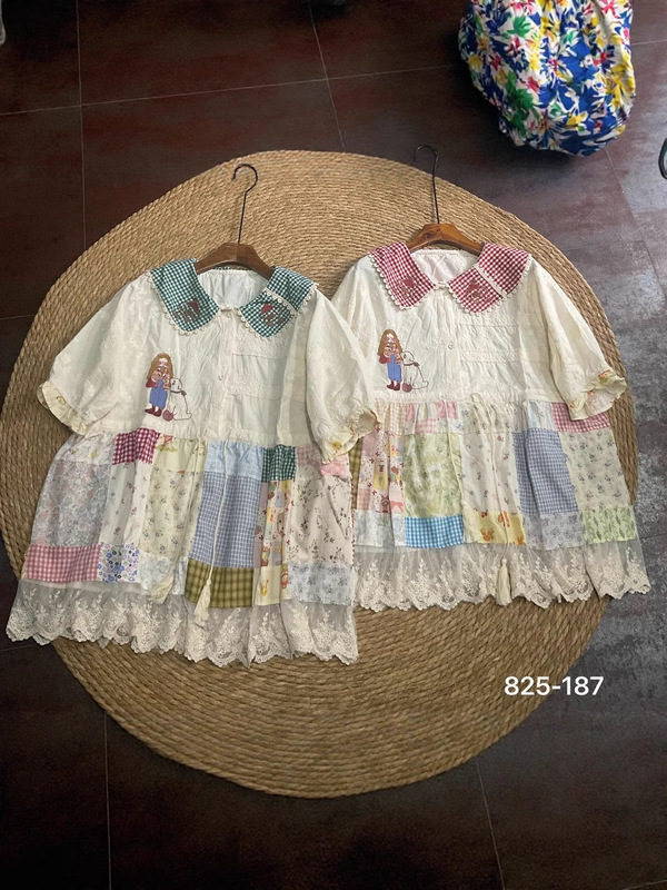 825187 Forest-Style Pastoral Floral Patchwork Waist-Cinching Summer Short-Sleeve Shirt with Plaid Doll Collar for a Youthful Look