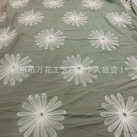 满幅雏菊刺绣绿色面料 小清新田园风家具软装布料 女旗袍窗帘服饰