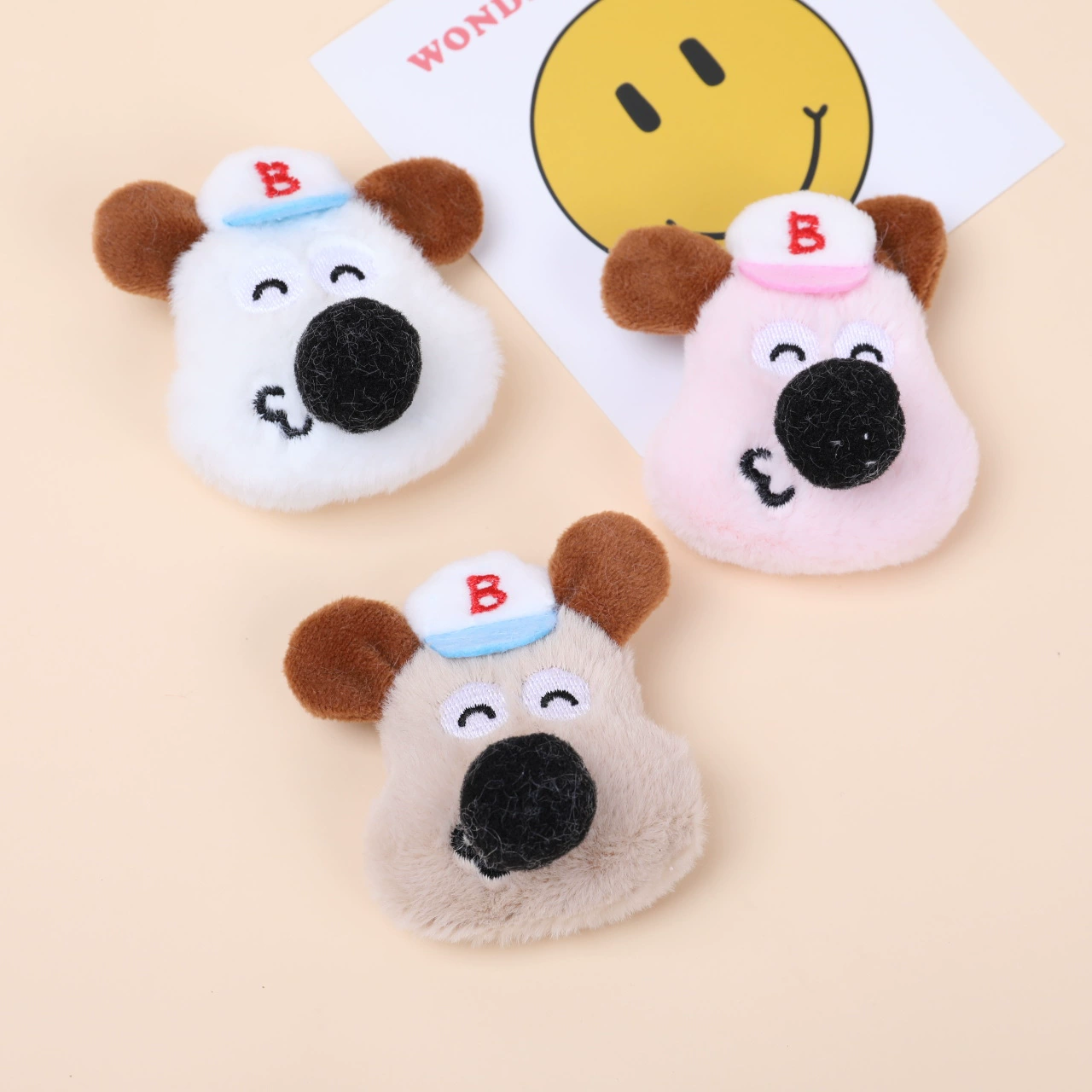 Собака плюшевая кукла мультфильм брошь школьный портфель подвеска DIY аксессуары для волос тапочки носки аксессуары для мобильного телефона аксессуары