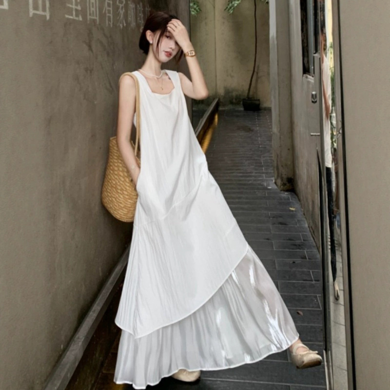 High-end luxury white sleeveless dress for summer, plus size for plus-size women, with organza splicing and tank top design, long dress High-end luxury white sleeveless dress for summer, plus size for plus-size women, with organza splicing and tank top design, long dress
