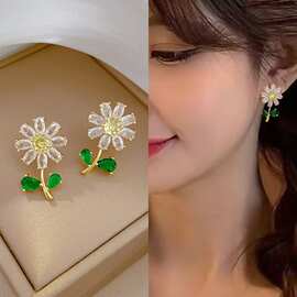 @特价@ 韩国滴釉栀子花耳环小众设计感2025新款潮轻奢风气质耳钉