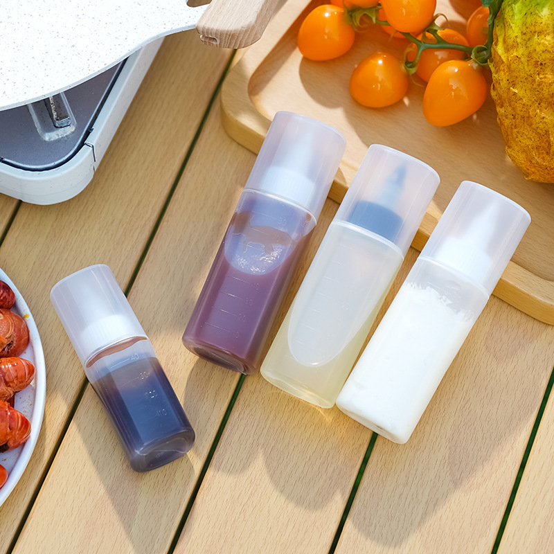 Portable Squeeze Bottle Mini Sauce Bottle Salad Dressing Tomato Sauce Dividing Bottle Outdoor Squeeze Sauce Bottle Multifunctional Condiment Bottle