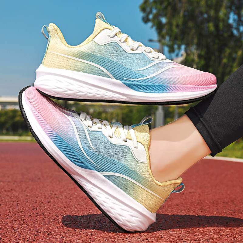 2025 primavera ultraligera malla transpirable pato mandarín zapatos para correr hombres y mujeres amortiguadores antideslizantes y resistentes al desgaste pareja zapatos deportivos casuales