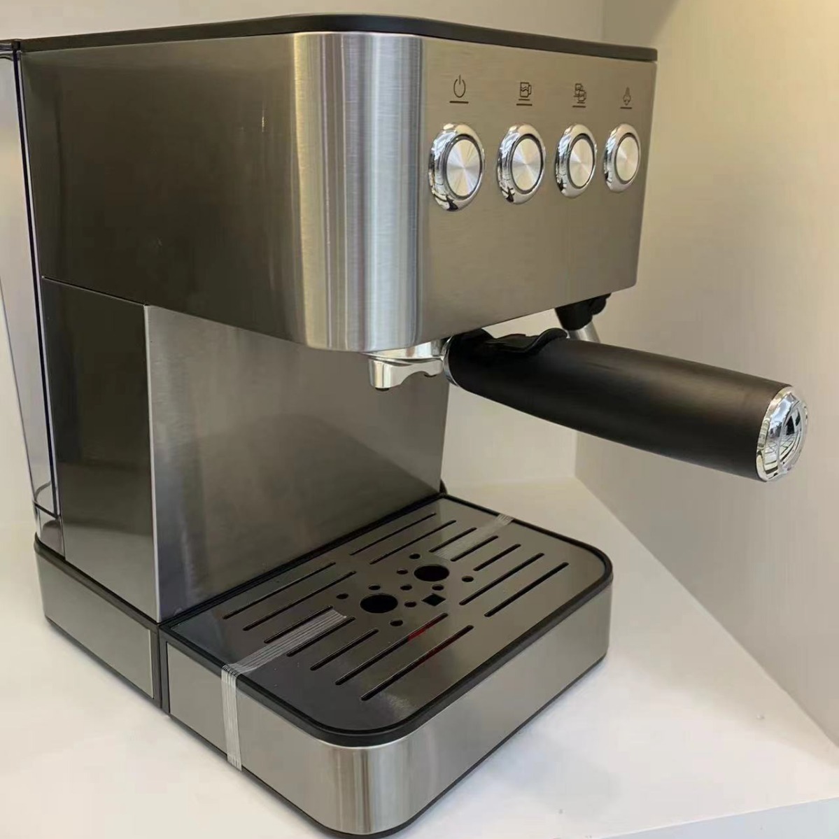 Máquina de café doméstica semiautomática bombeada transfronteriza pequeña máquina de café espresso
