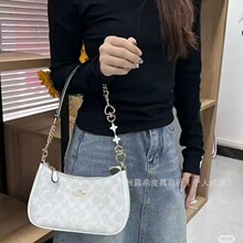 ܼҸƷ|Teri25Ҹ°ϻμ朗l錢бͨŮ