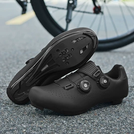 骑行鞋;足球鞋;溯溪鞋