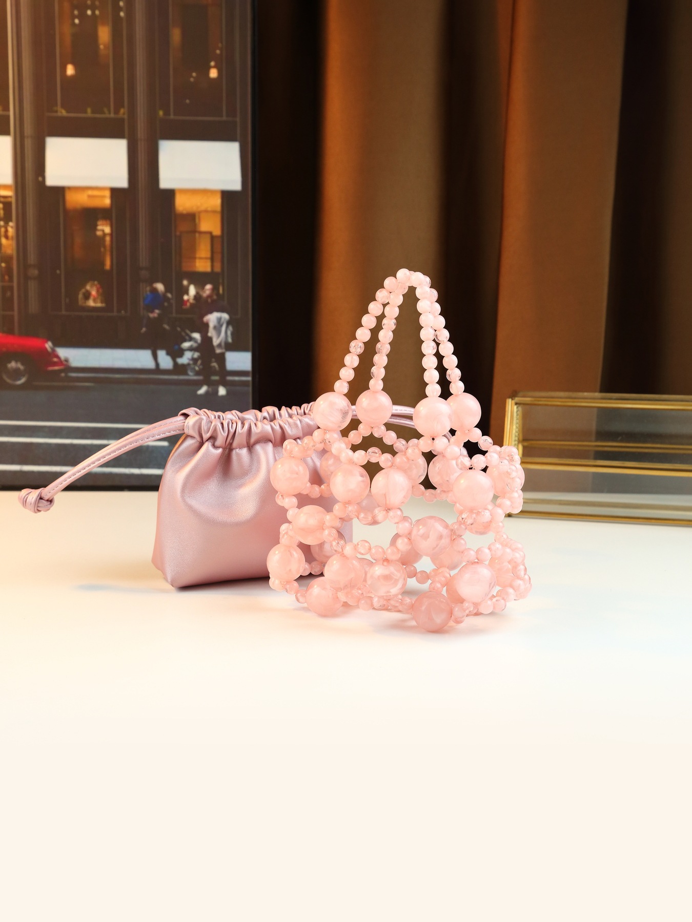 Borsa a secchiello donna con perle in metallo per sera_voghion.com